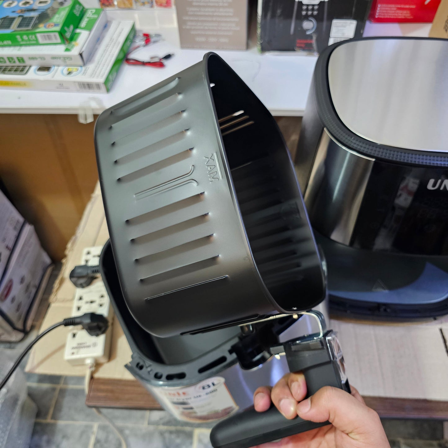 Unie 8L Air Fryer Vietnam Lot | Large Capacity, 1800W Power