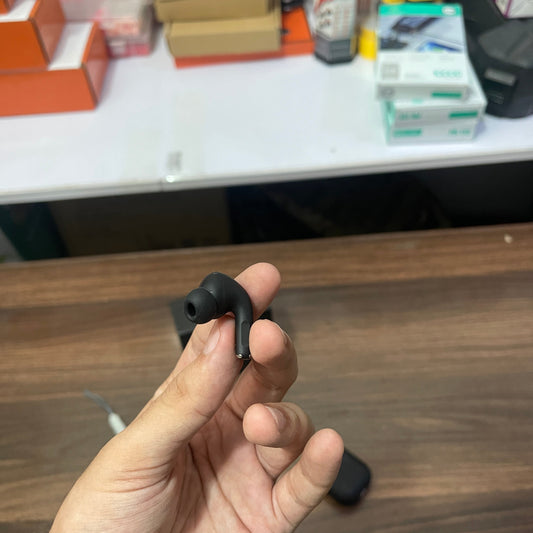 USA Imported AirPods Pro Matte Black – Premium Sound
