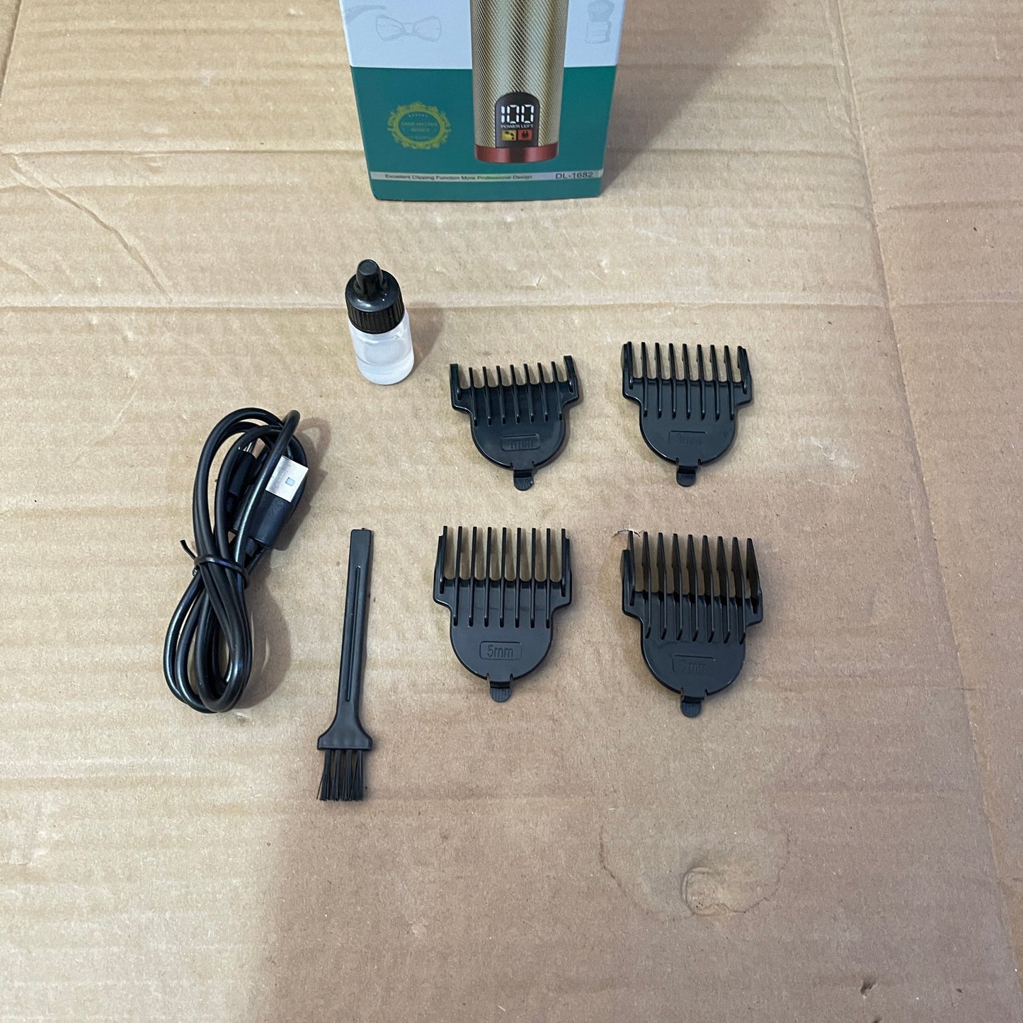 Lot Imported Daling Hair Trimmer - DL-1682