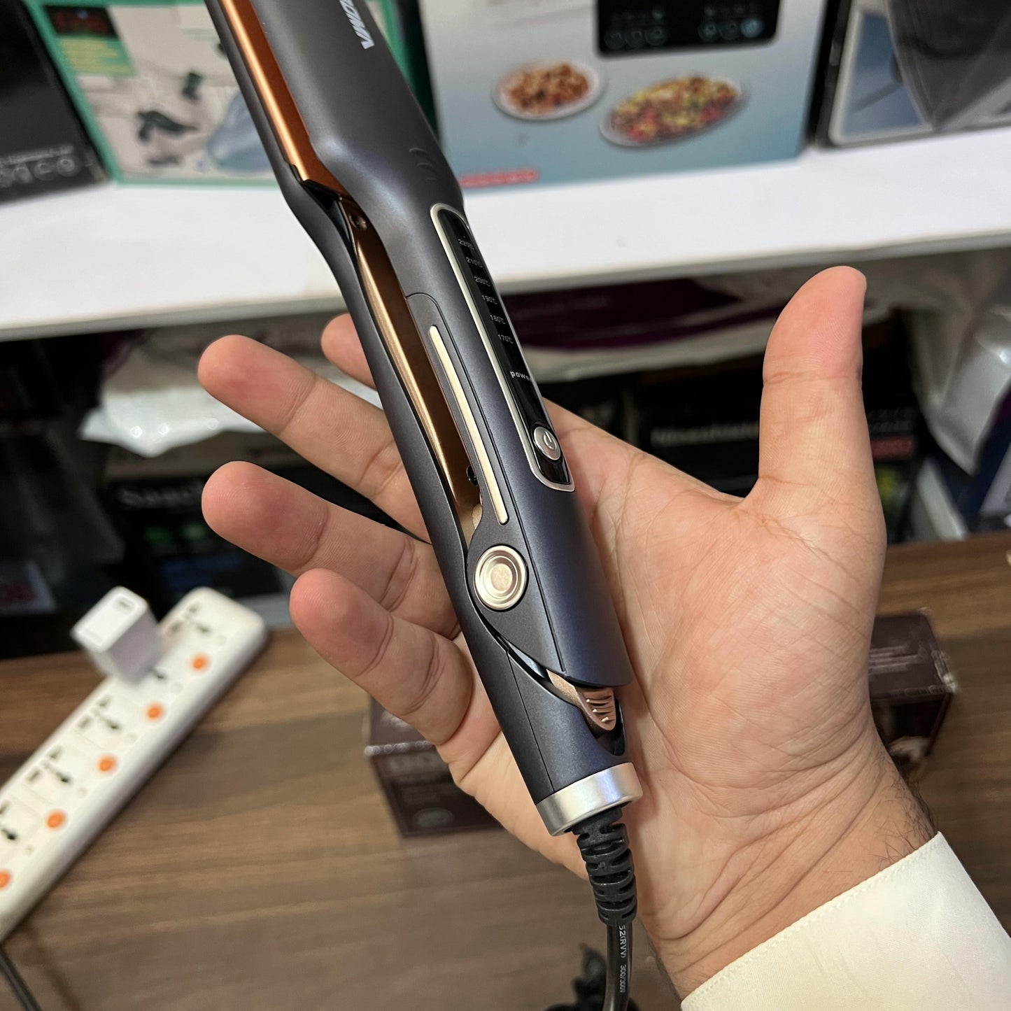 German Lot Imported Boma Hair Straightner BM-821