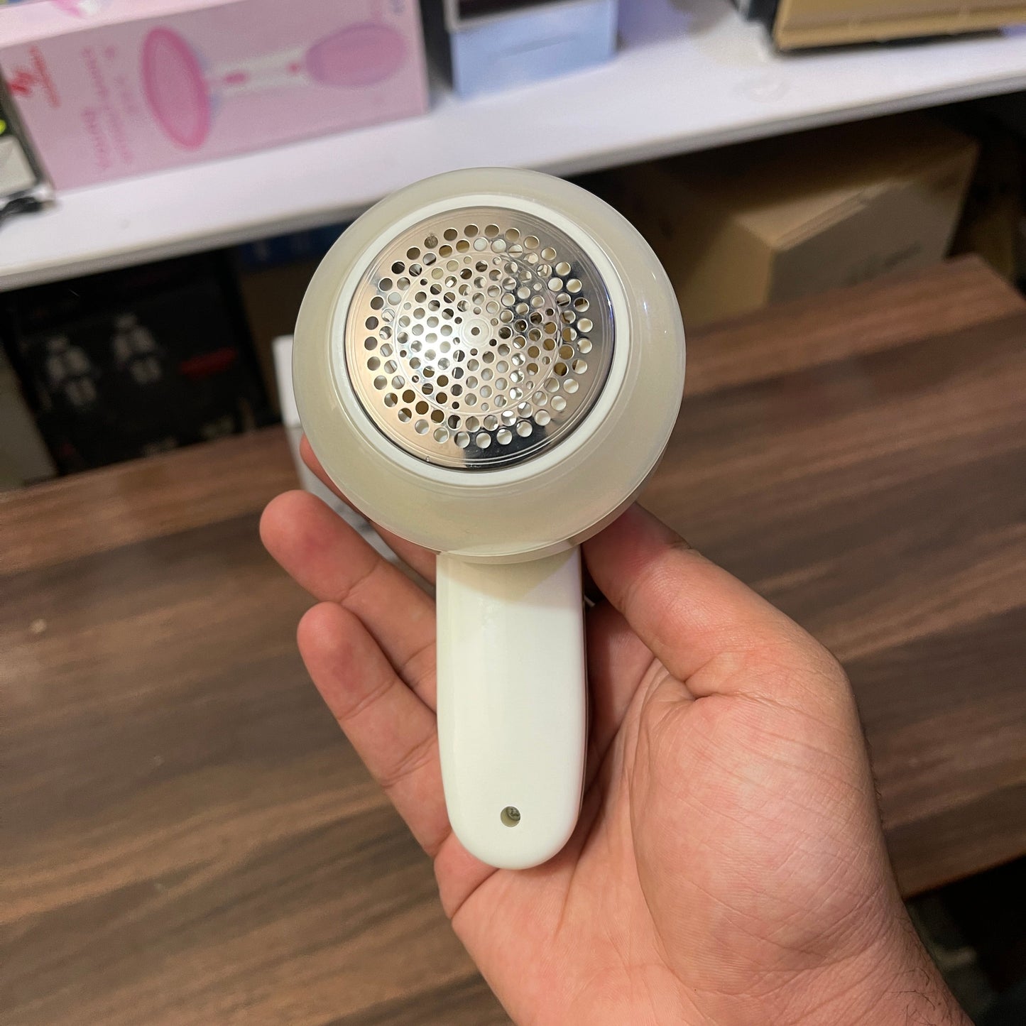 Lot Imported White Rechargeable Lint Trimmer