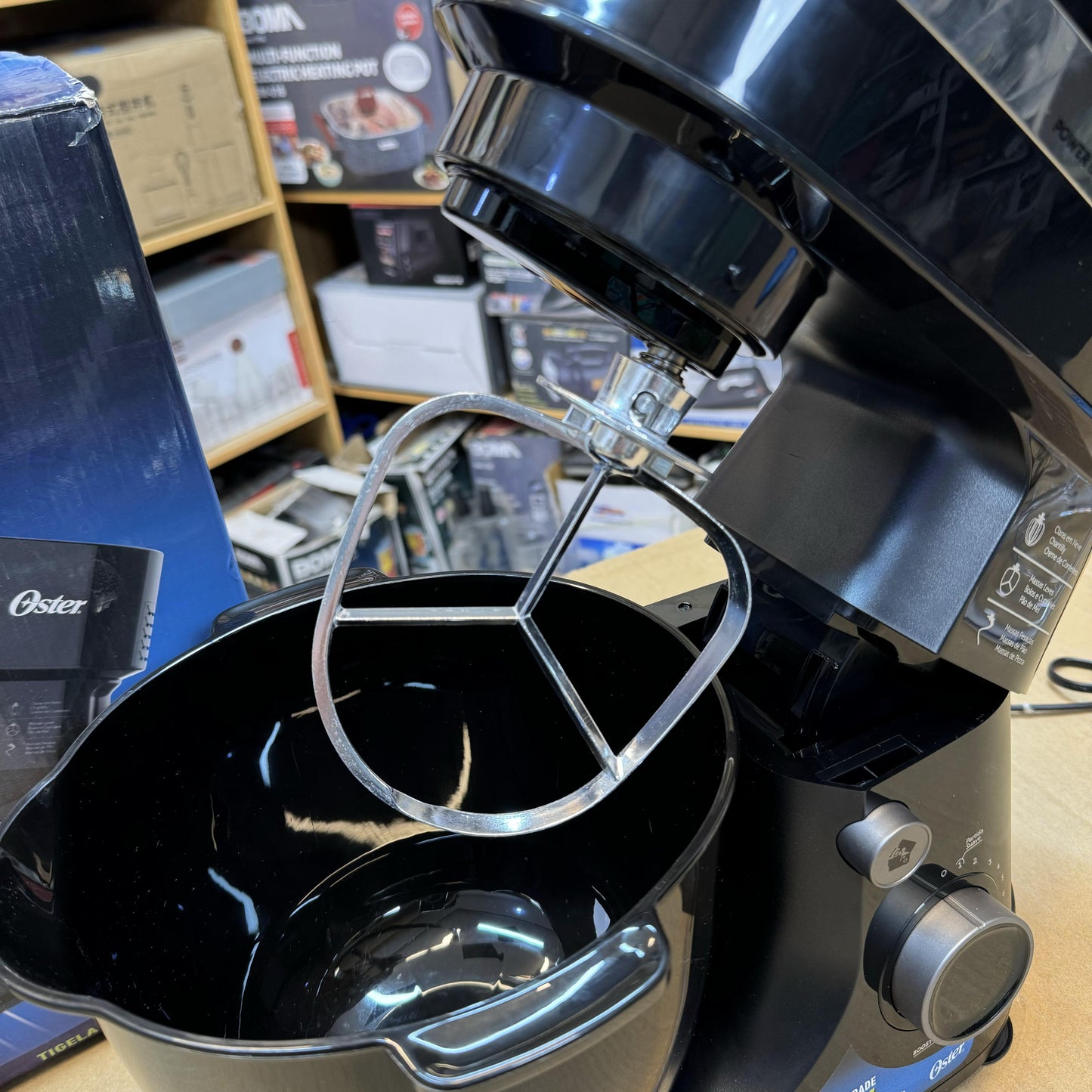 Lot Imported Oster 4L Stand Mixer