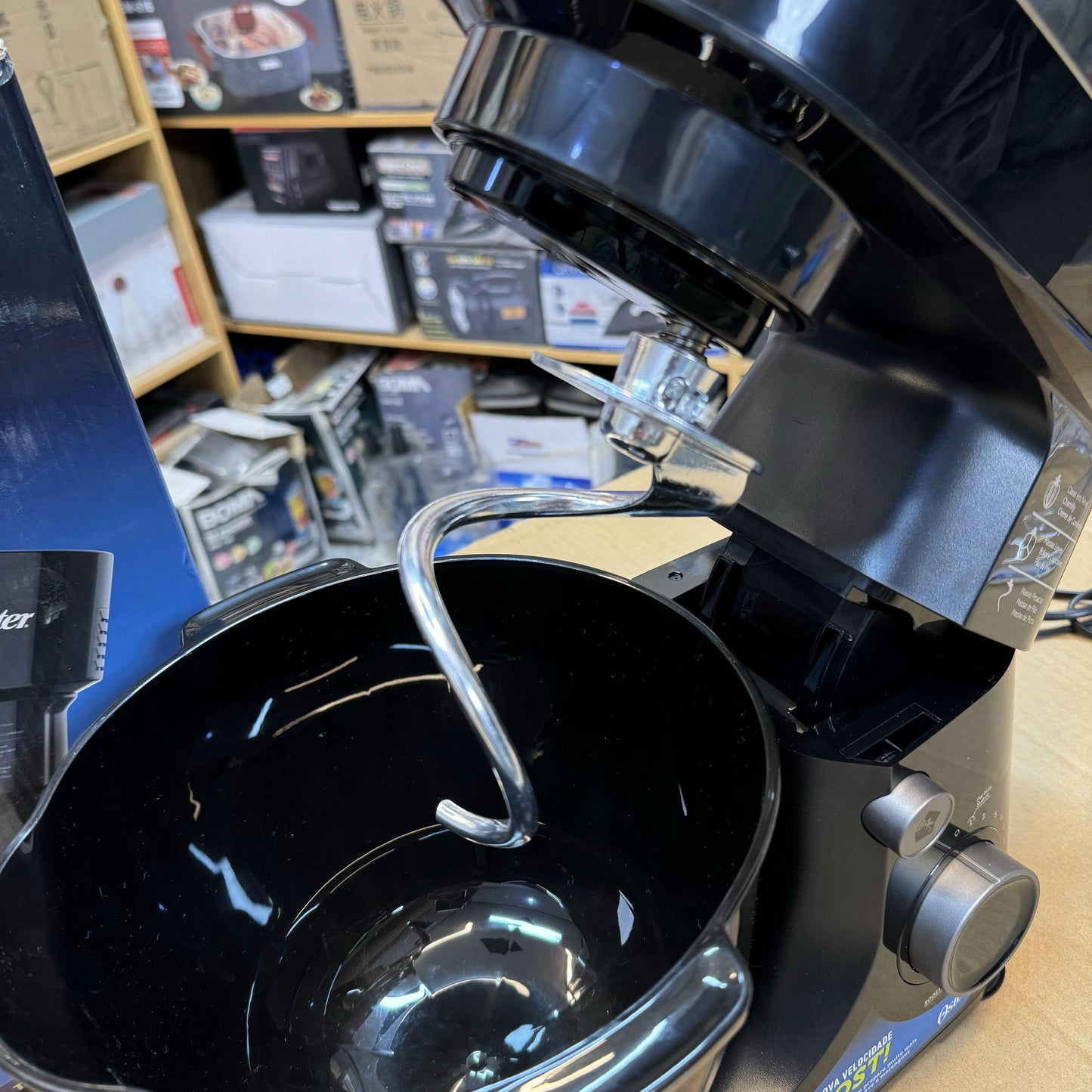 Lot Imported Oster 4L Stand Mixer