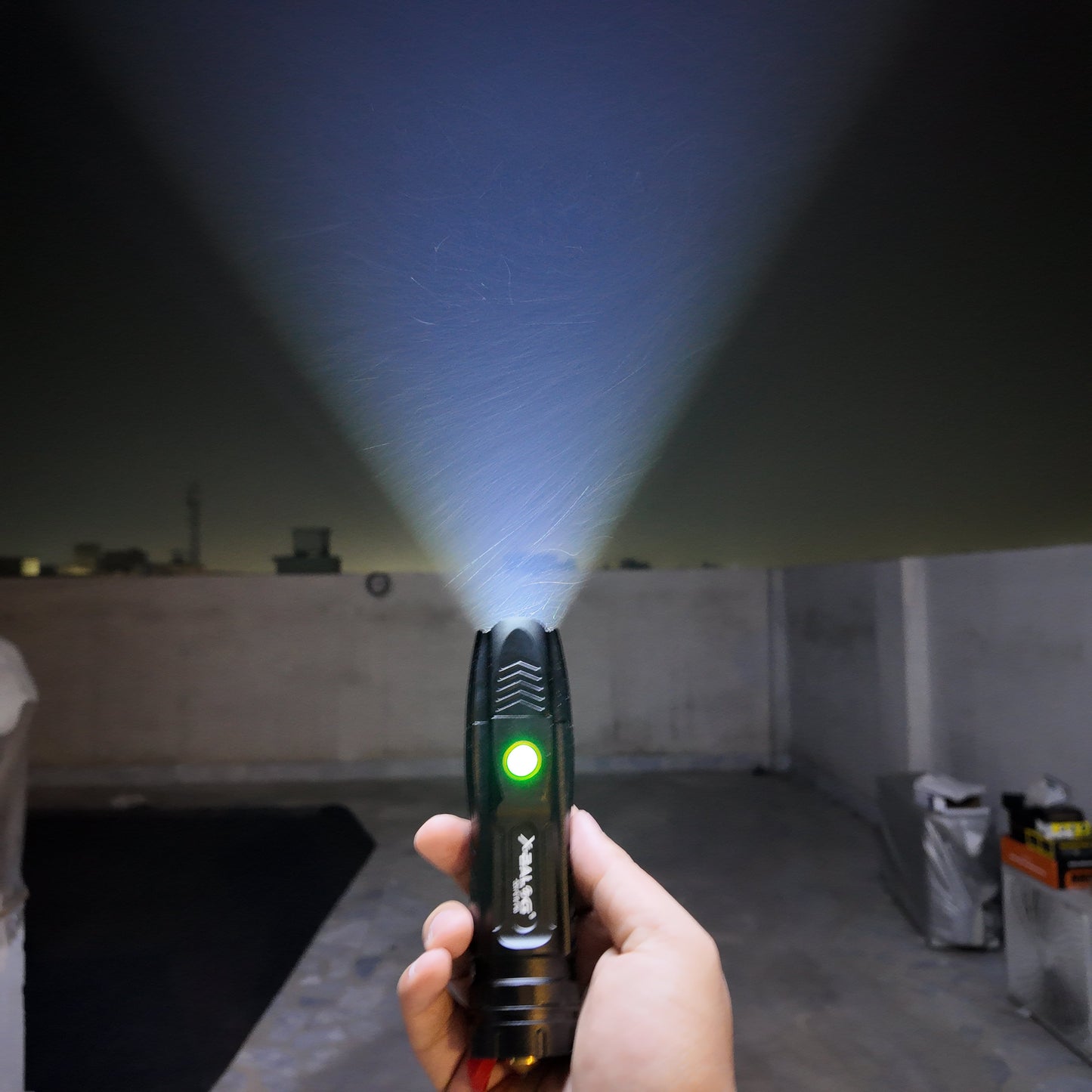 Lot Imported XBalong 1km Powerful Flashlight P90