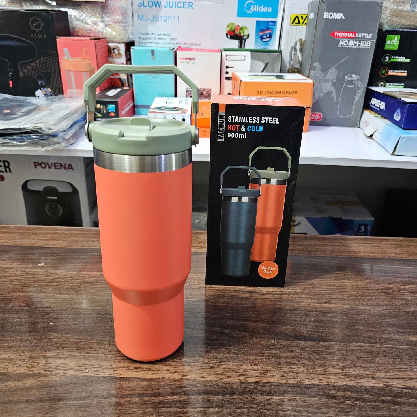 Lot Imported Hot & Cold 900ml Vacuum Tumbler