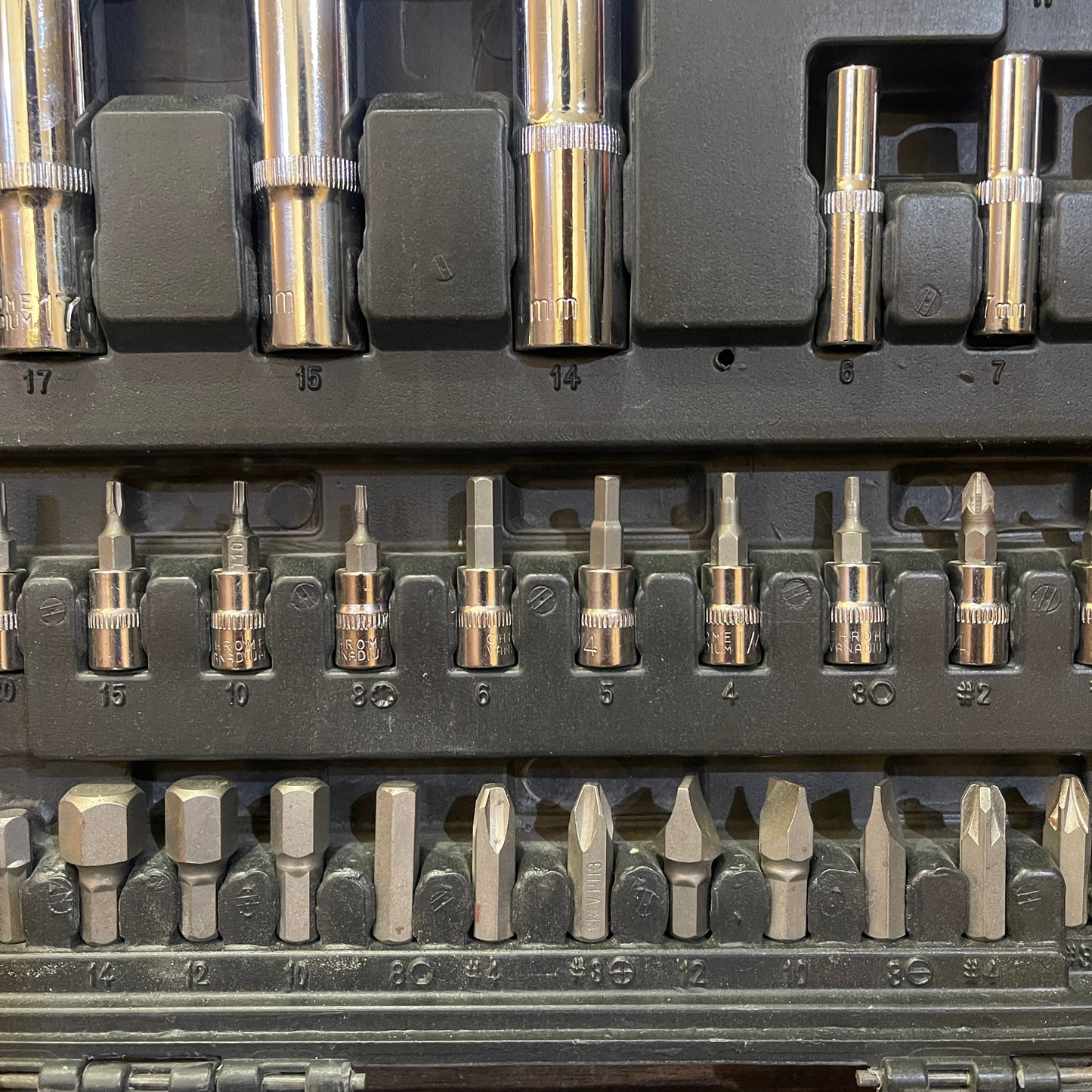 Lot Imported 91 piece Nut Bolt Set
