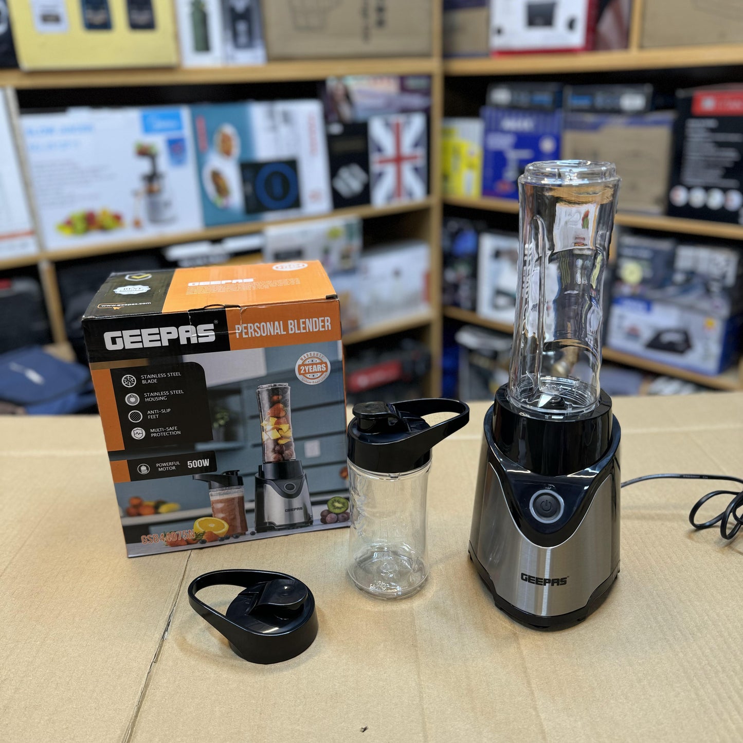 Geepas Personal Blender GSB44075N – Compact & Powerful