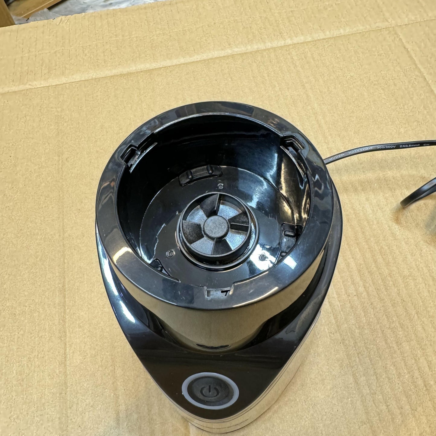 Geepas Personal Blender GSB44075N – Compact & Powerful