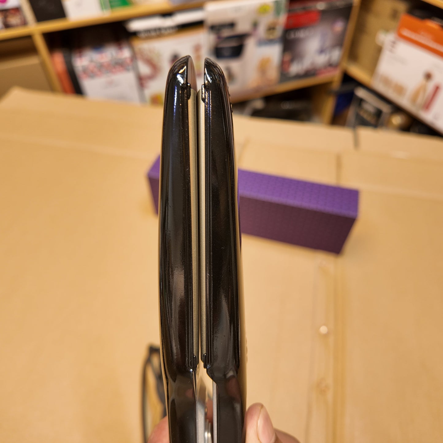 Lot Imported Dnsly Ceramic Hair Straightener – Smooth & Sleek