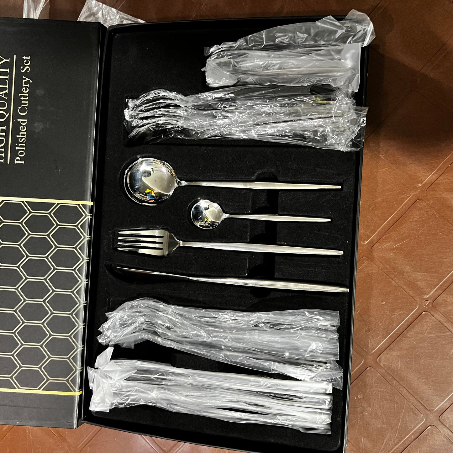 24 Piece Luxury Stainless Steel Cutlery Set - Premium Quality